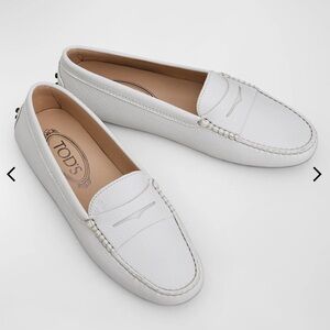 Tod’s Gommini Leather Driving Loafers - White